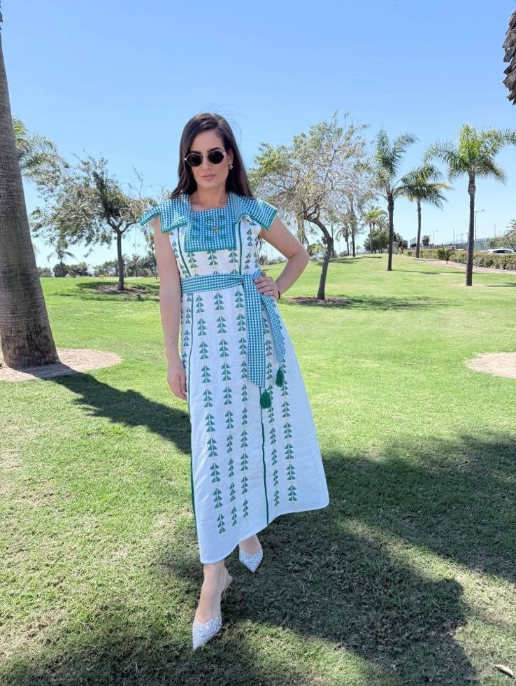 Vestido Bordado Vichy