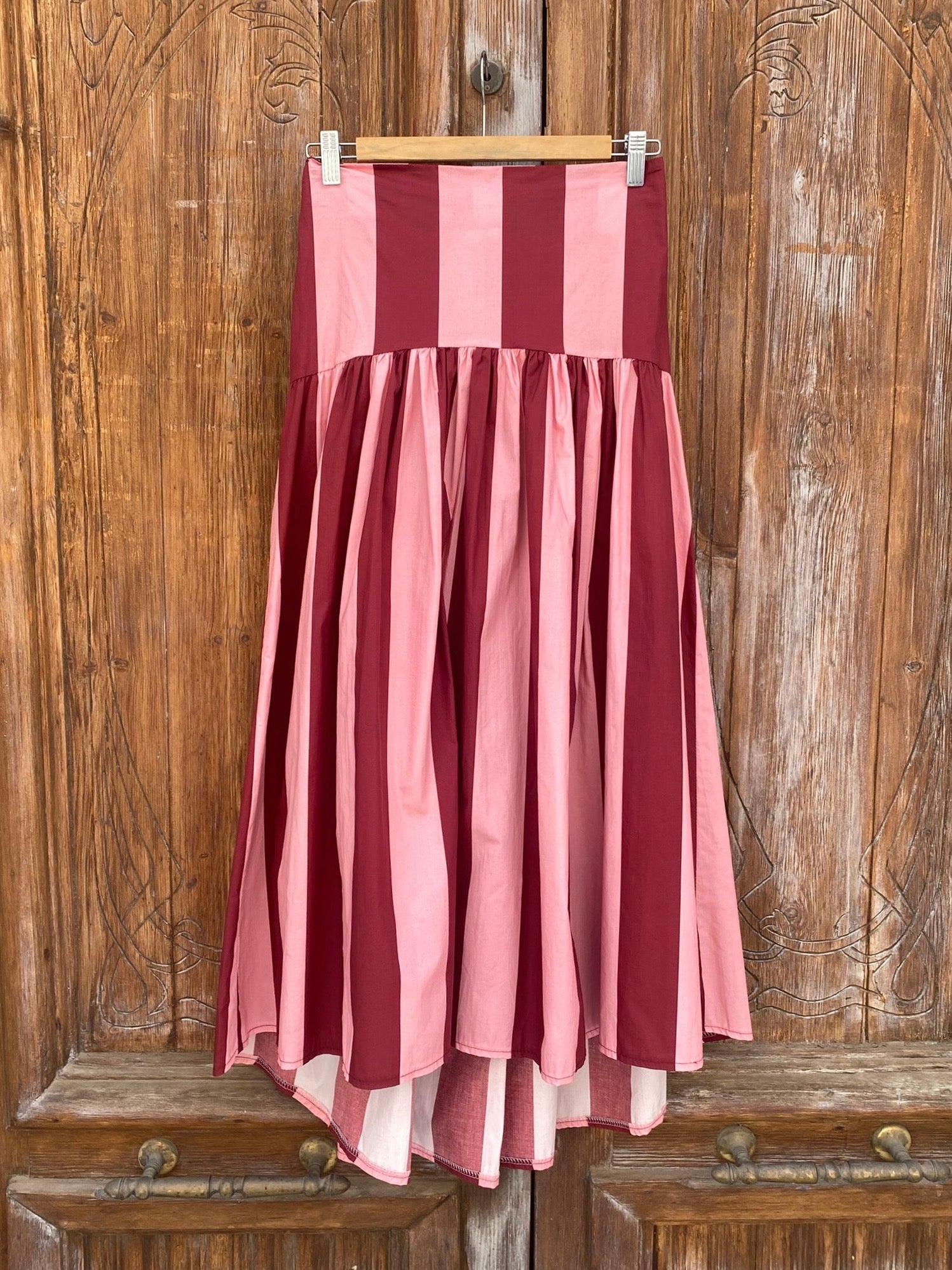 Falda Riviera